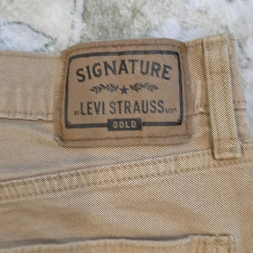 Signature by Levi Strauss & Co. Gold Label signature by